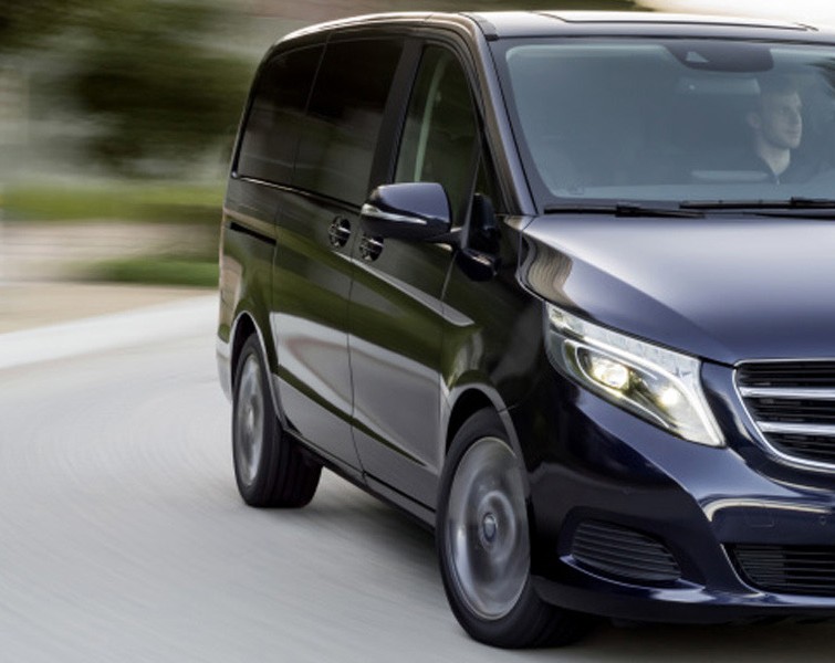 Minivan rental with driver Bordeaux ATL33